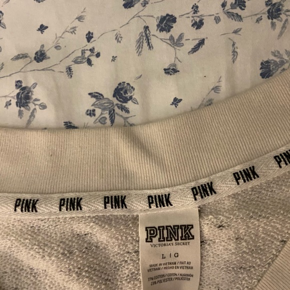 LOVE PINK cream pull over v-neck sweater - Picture 4 of 8